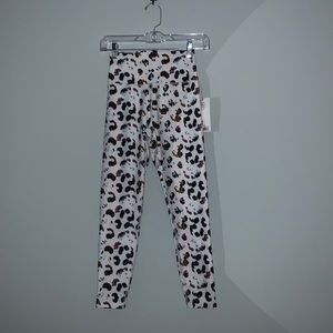 SAGE COLLECTIVE Leggings White Multi-Color Leopard Small